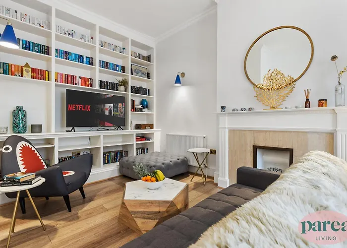 Parea Living - South Kensington, Elegant 1-Bedroom Flat, Wfh Desk