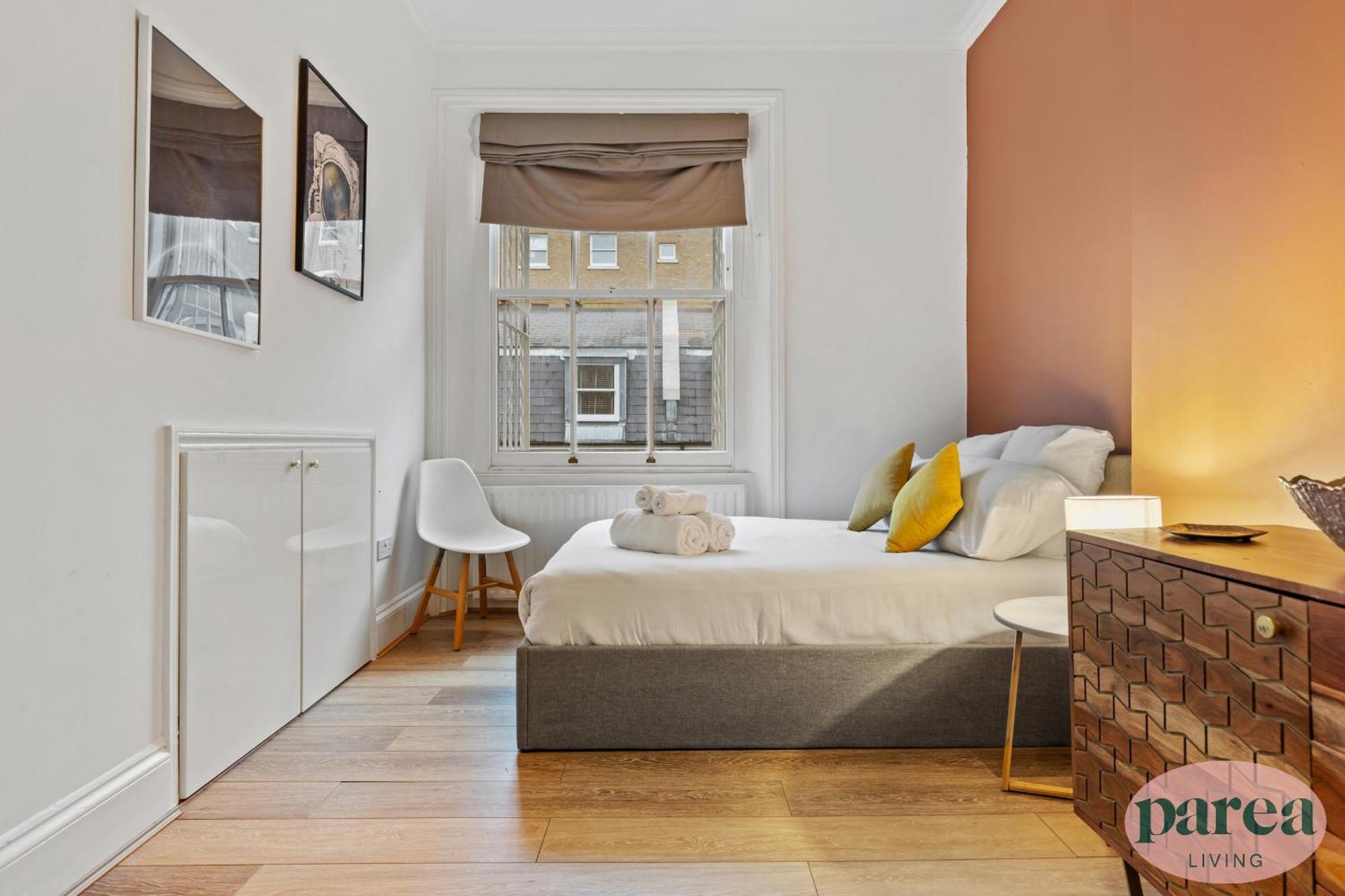Parea Living - South Kensington, Elegant 1-bedroom Flat, Wfh Desk * London